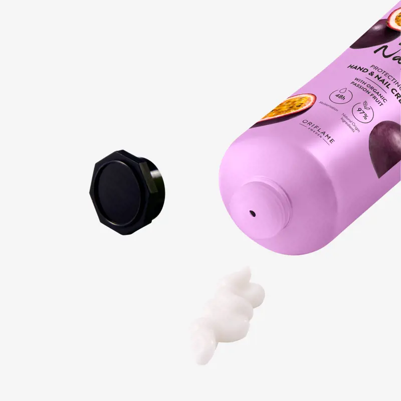 کرم دست و ناخن اوریفلیم مدل Love Nature با عصاره ارگانیک میوه پسشن حجم 75 میل